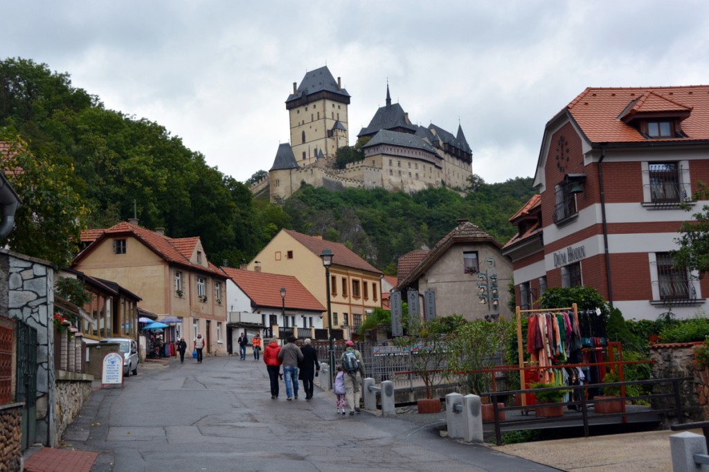 On our way up to Karlstejn Castle (Karlstein Castle)